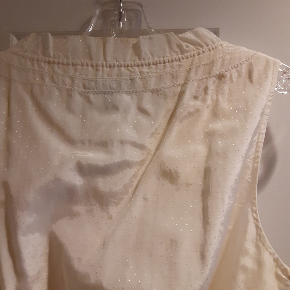 Top - Picture 2 of 3